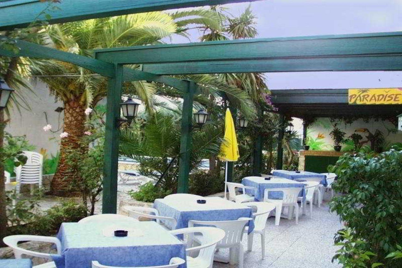 רוזס Hotel Marbella מראה חיצוני תמונה