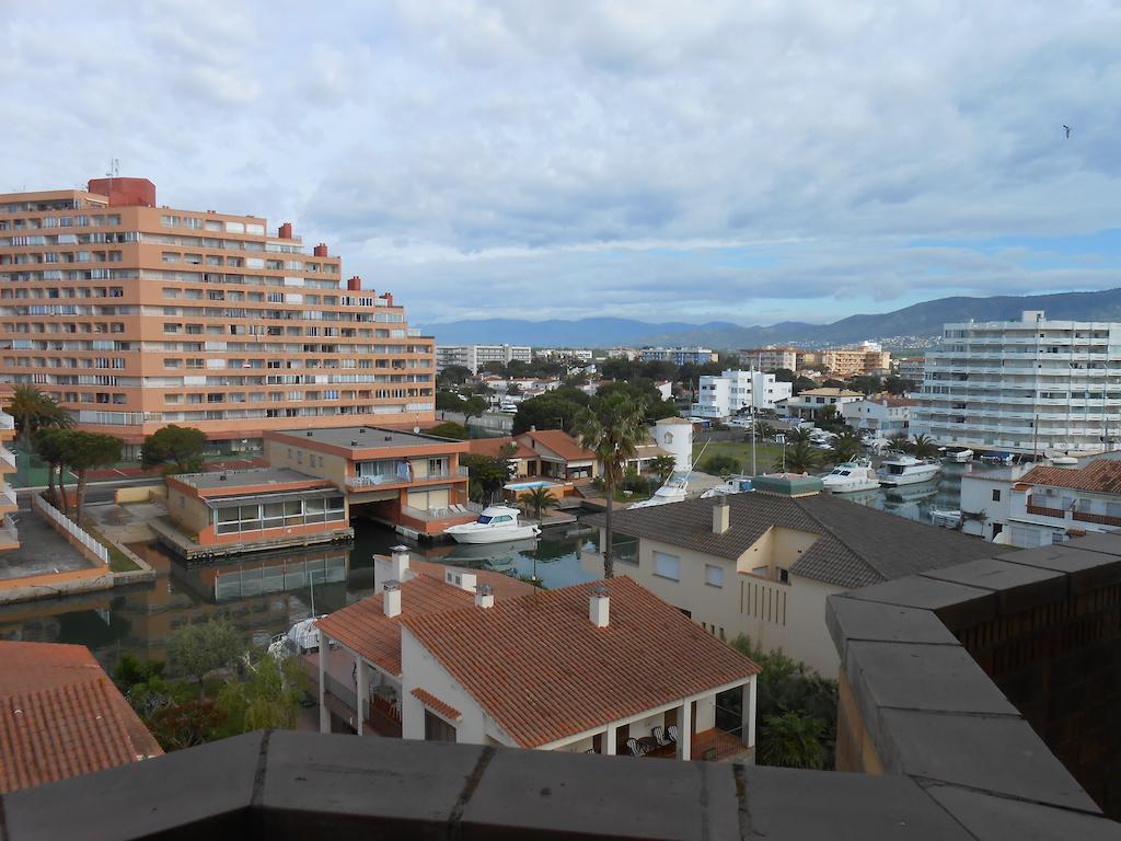 רוזס Hotel Marbella מראה חיצוני תמונה