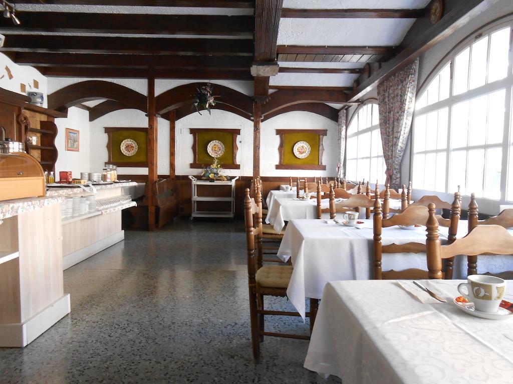 רוזס Hotel Marbella מראה חיצוני תמונה